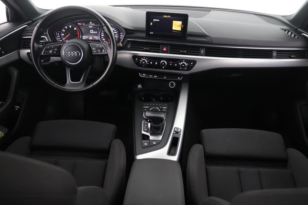 AUDI A4 2016