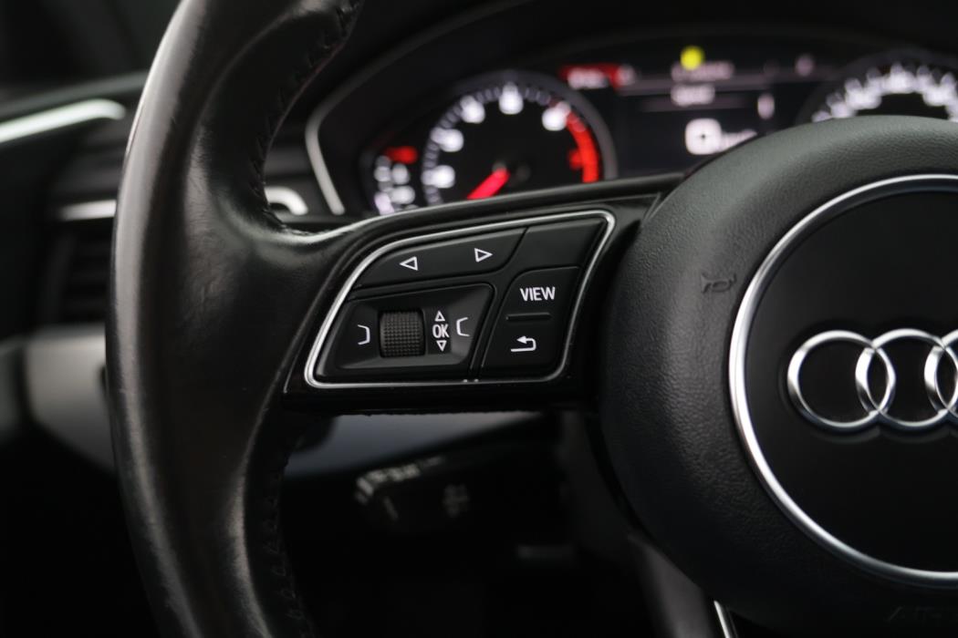 AUDI A4 2016