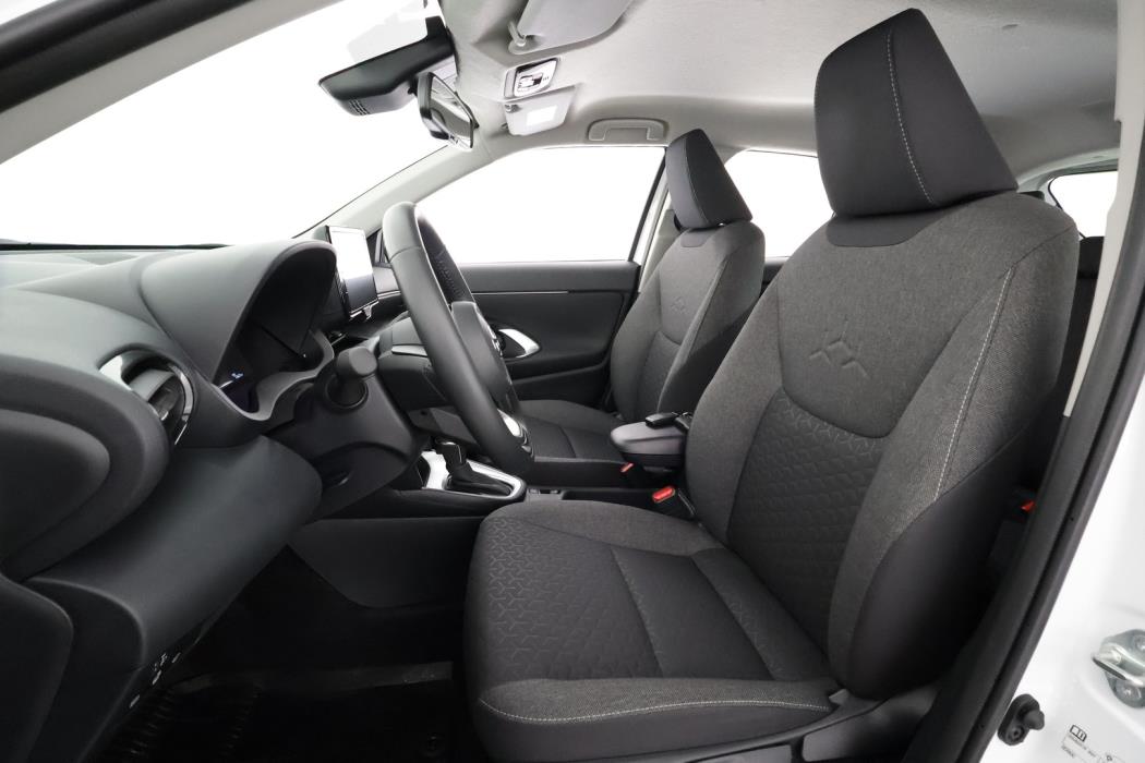 TOYOTA Yaris Cross 2023