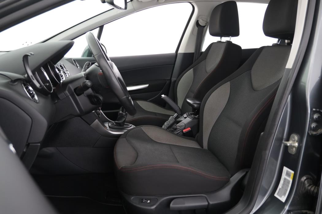 PEUGEOT 308 2013