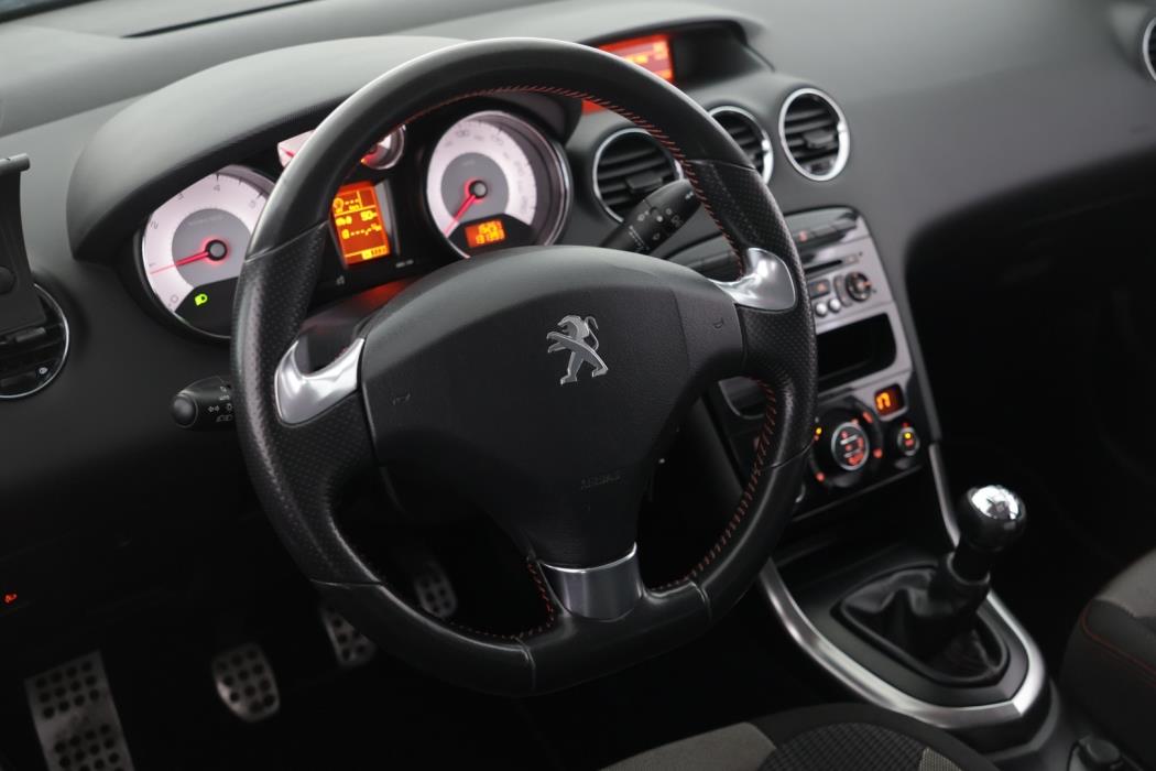 PEUGEOT 308 2013