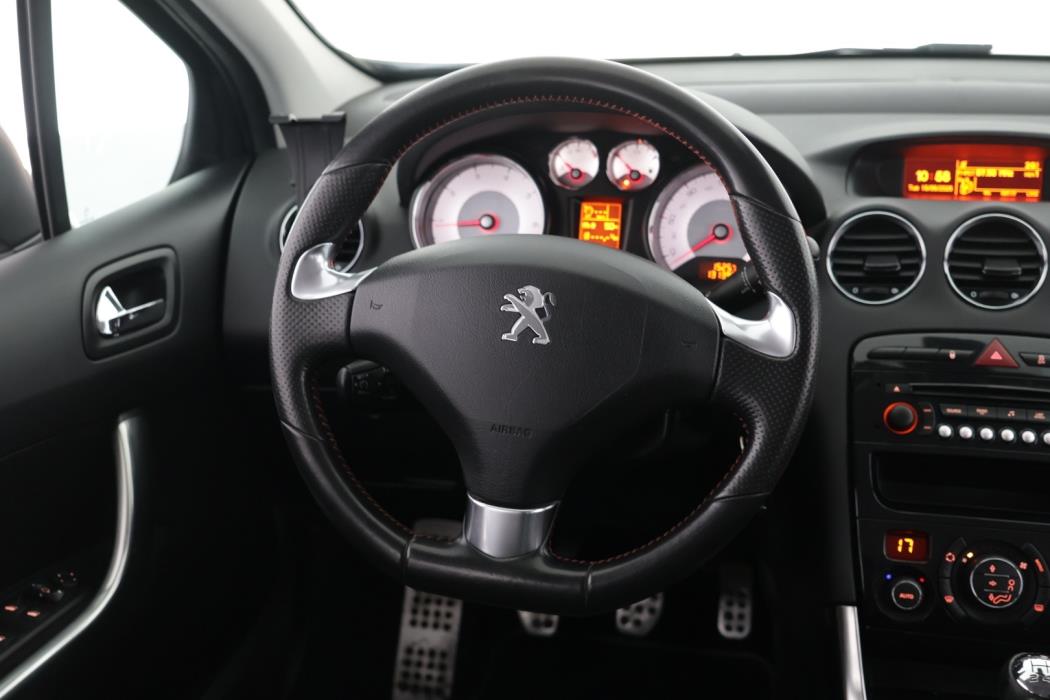 PEUGEOT 308 2013