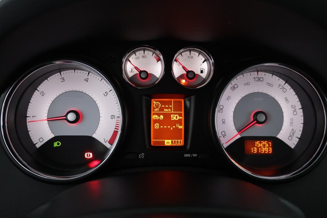 PEUGEOT 308 2013