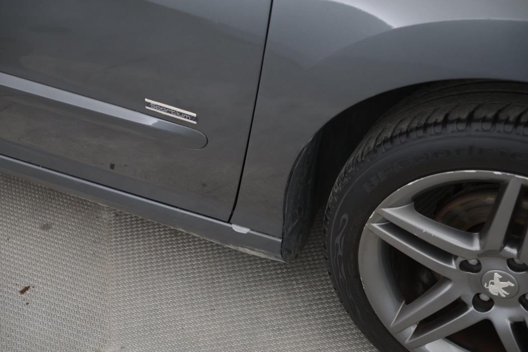 PEUGEOT 308 2013