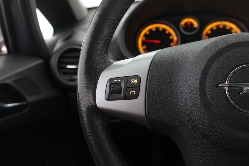OPEL Corsa 2013