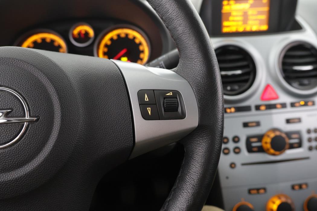 OPEL Corsa 2013