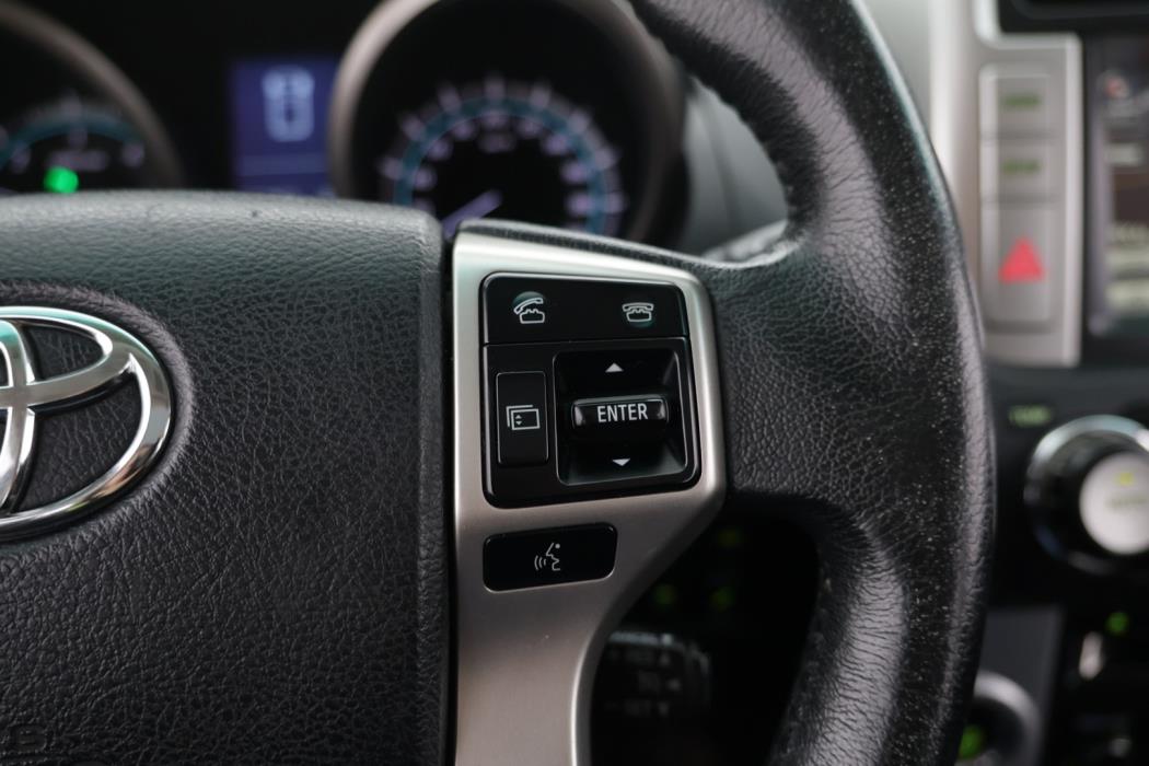 TOYOTA Land Cruiser 2010