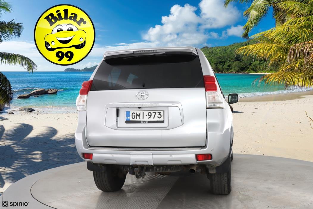 TOYOTA Land Cruiser 2010