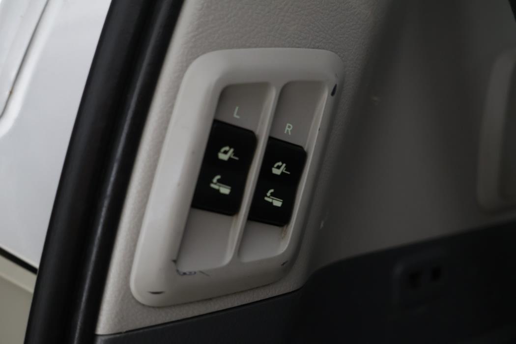 TOYOTA Land Cruiser 2010