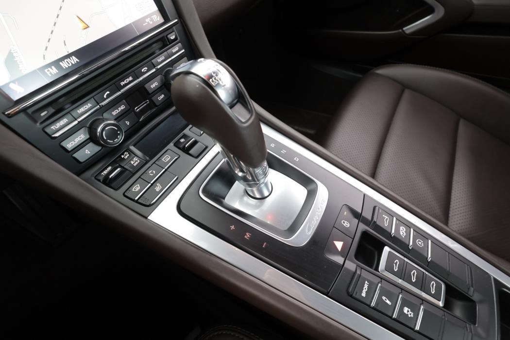 PORSCHE 911 2012
