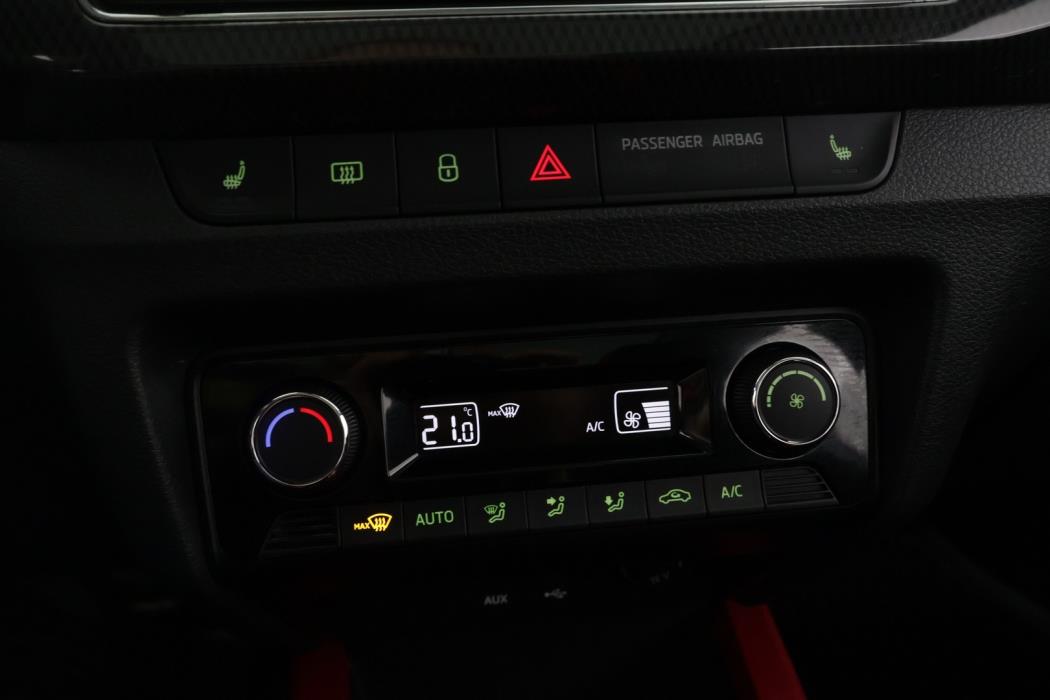 SKODA Fabia 2015
