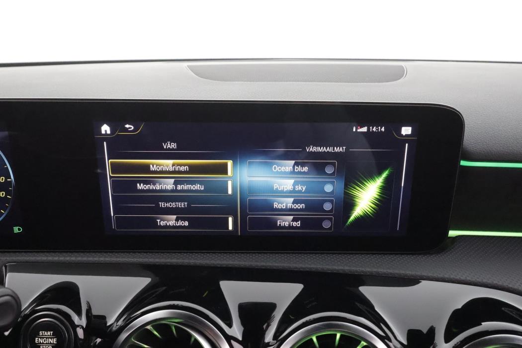 MERCEDES-BENZ A 2022