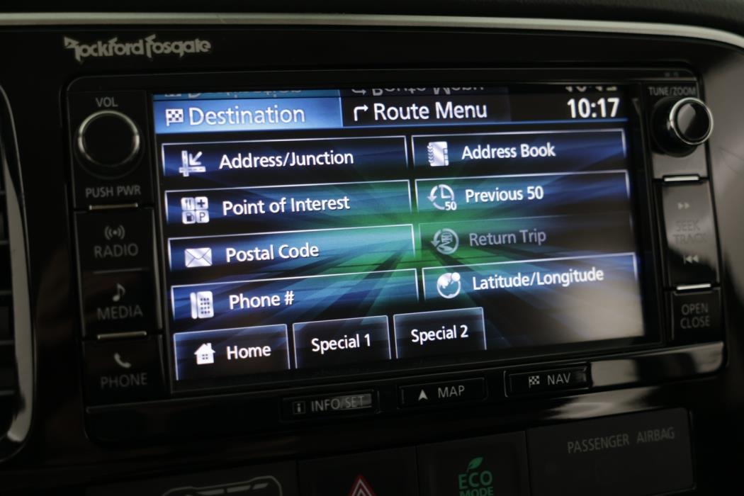 MITSUBISHI OUTLANDER PHEV 2016