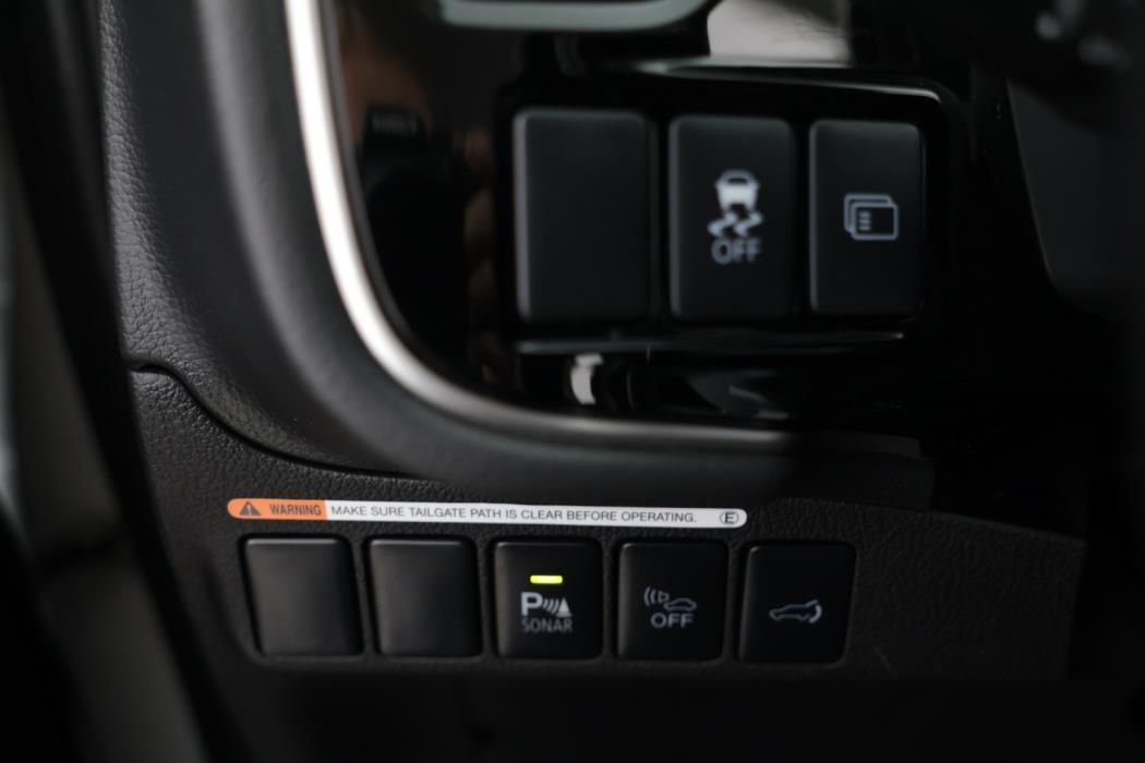 MITSUBISHI OUTLANDER PHEV 2016