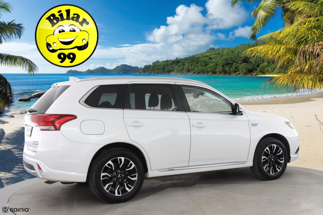MITSUBISHI OUTLANDER PHEV 2016