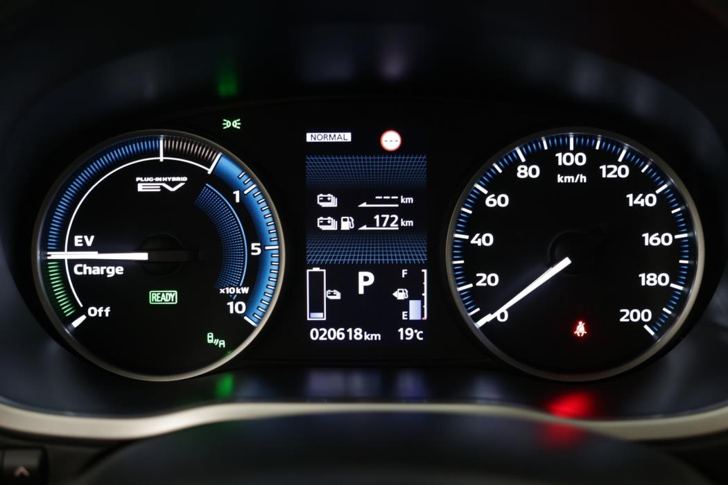 MITSUBISHI Eclipse 2025