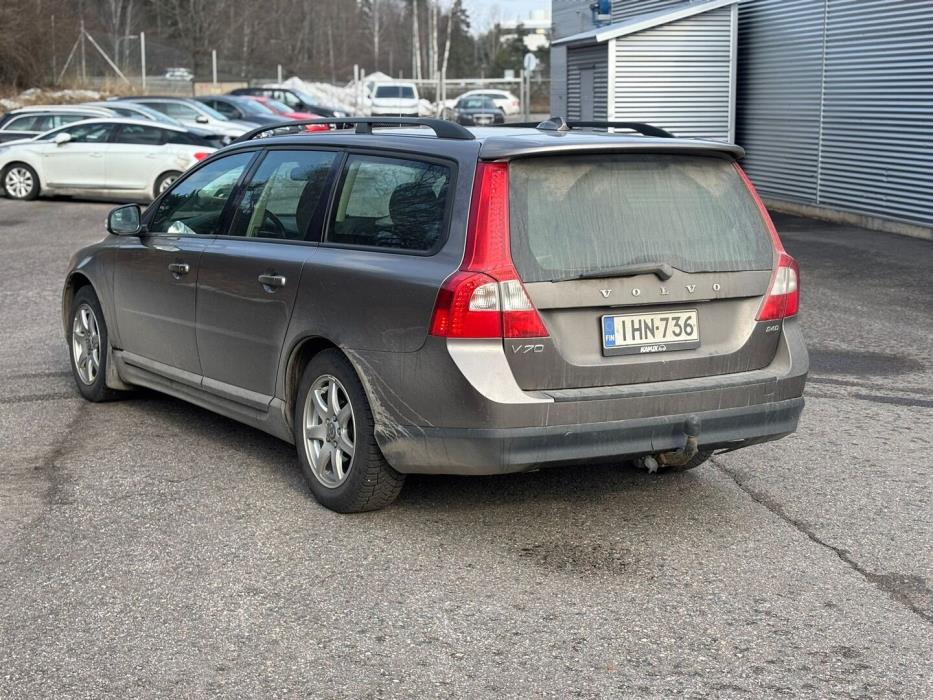 VOLVO V70 2008