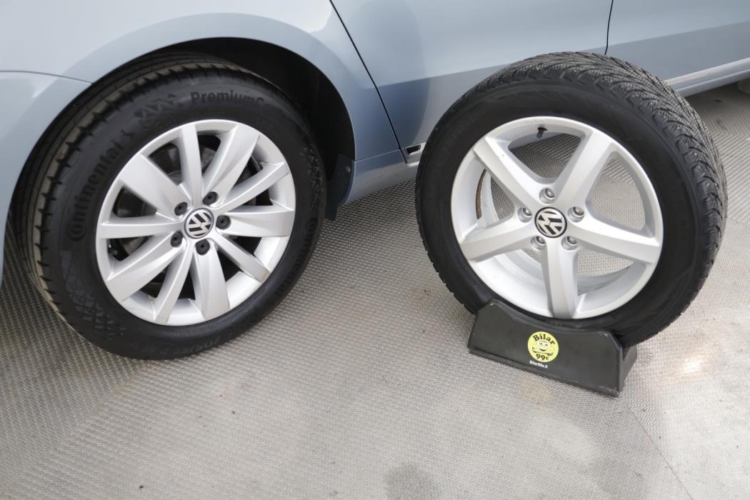 VOLKSWAGEN Passat 2013
