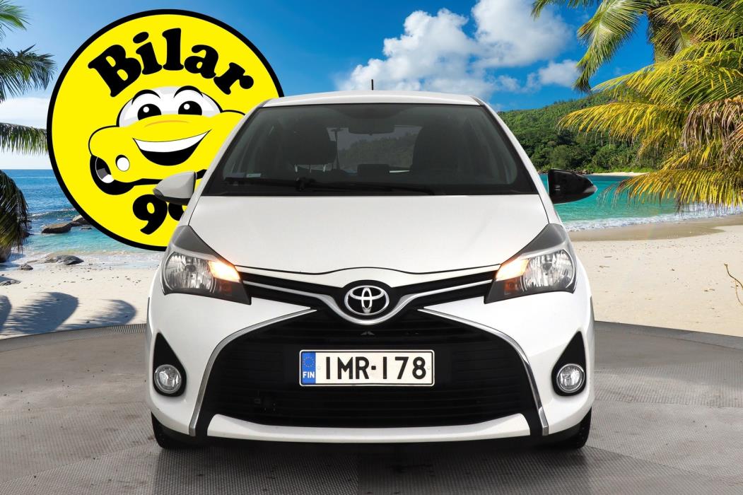 TOYOTA Yaris 2016