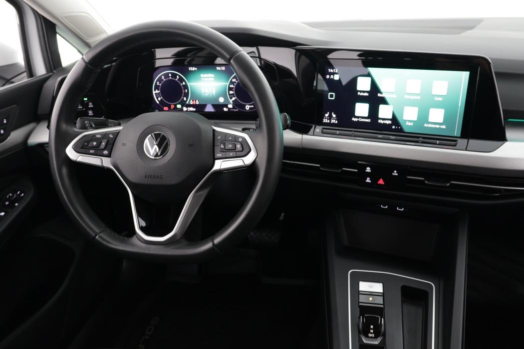 VOLKSWAGEN Golf 2021