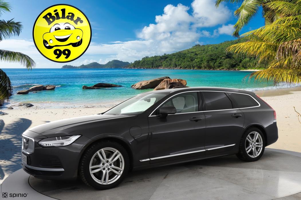 VOLVO V90 2022