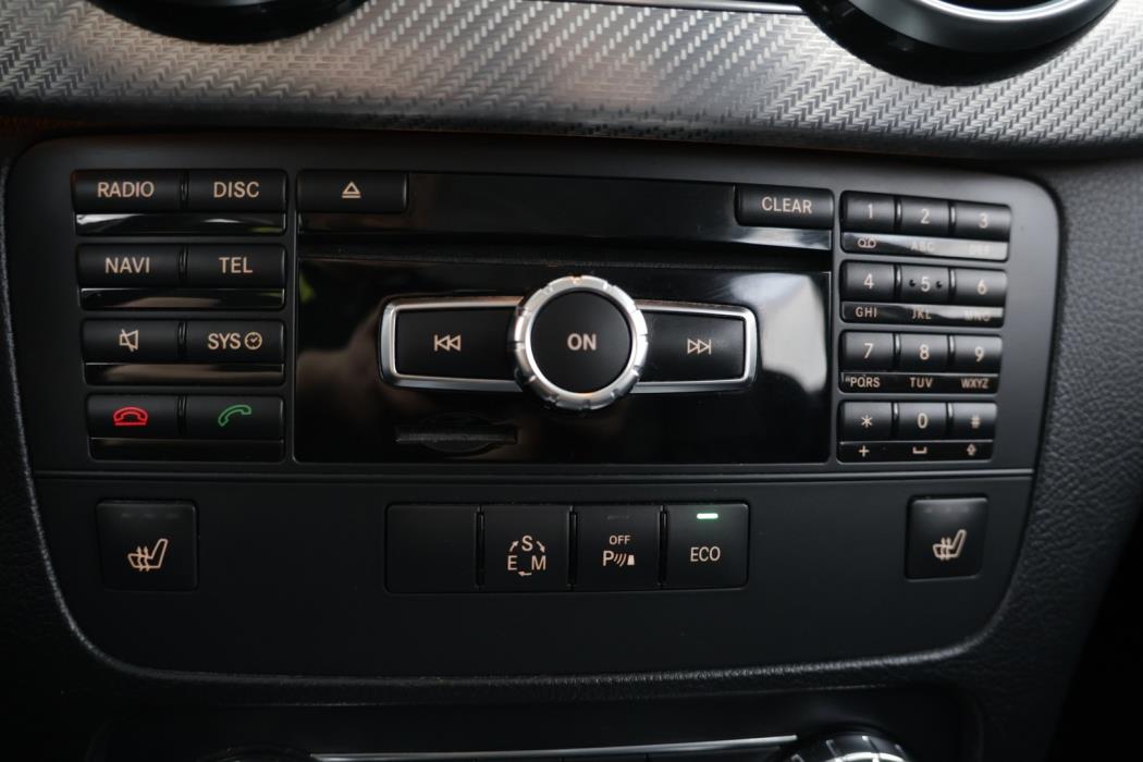 MERCEDES-BENZ GLK 2012