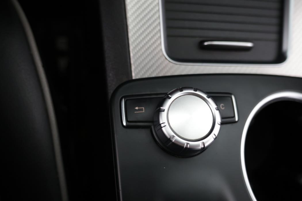 MERCEDES-BENZ GLK 2012