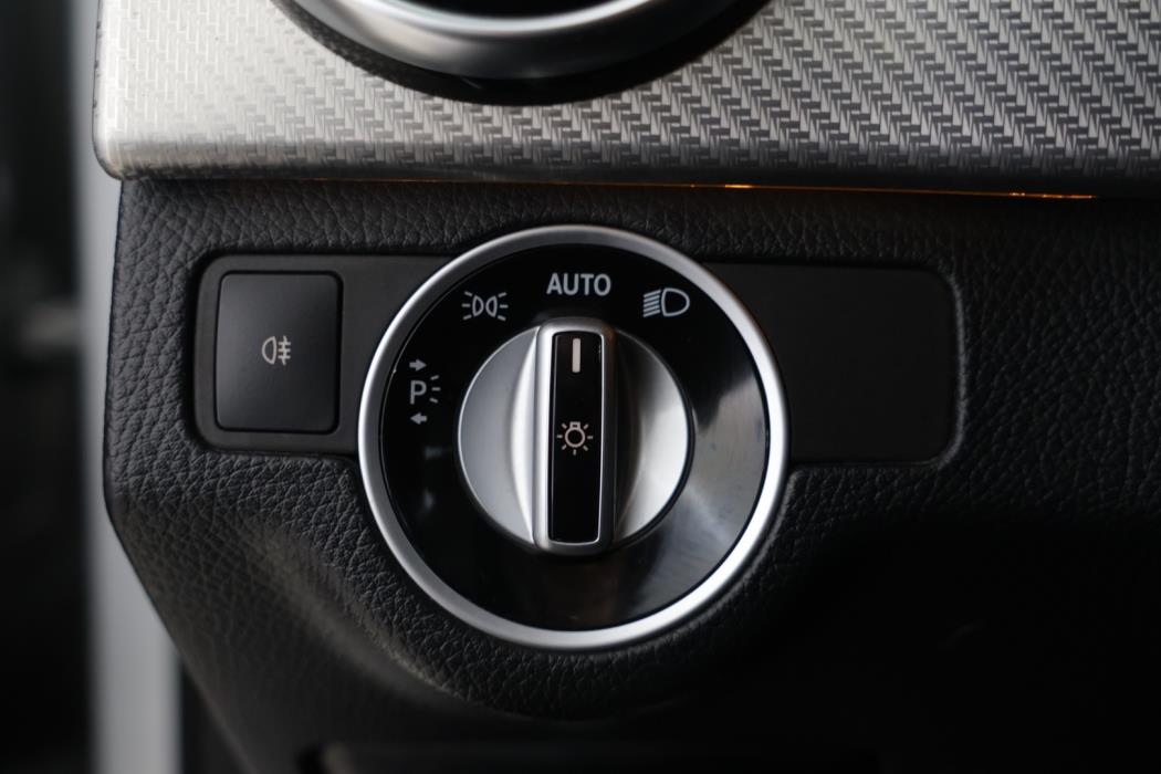 MERCEDES-BENZ GLK 2012