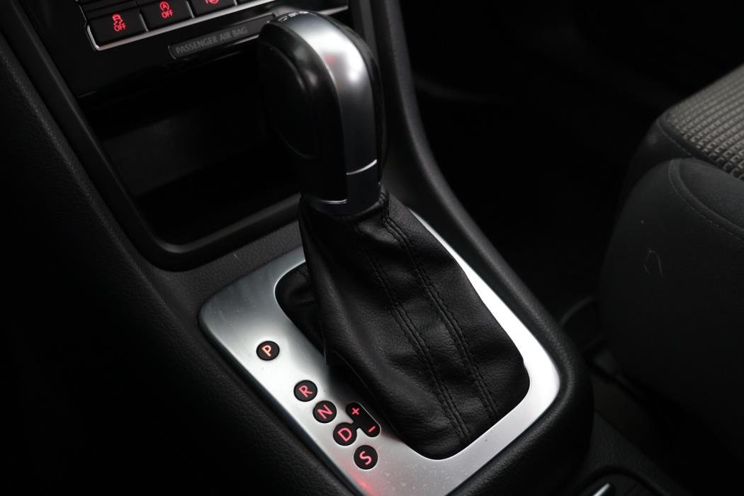 VOLKSWAGEN Sharan 2015