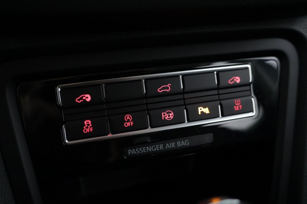 VOLKSWAGEN Sharan 2015