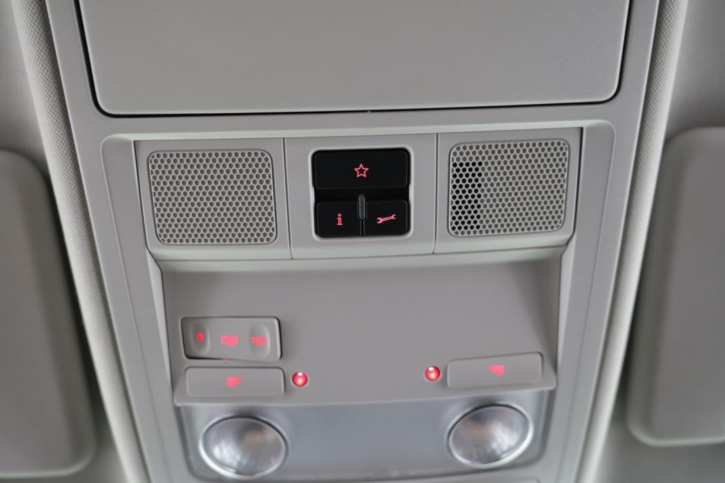 VOLKSWAGEN Sharan 2015