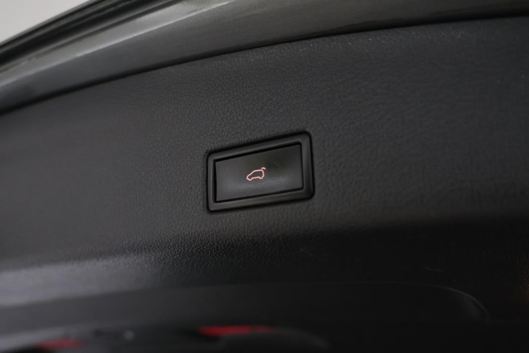 VOLKSWAGEN Sharan 2015