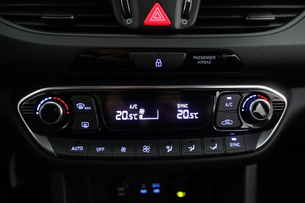 HYUNDAI i30 Fastback 2018