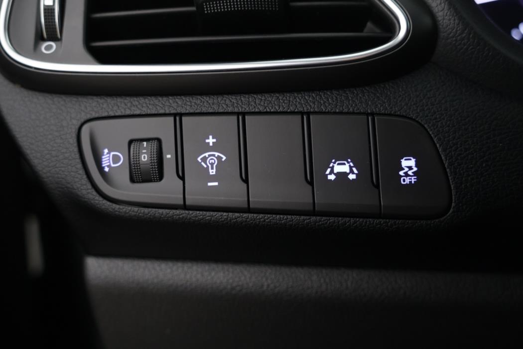 HYUNDAI i30 Fastback 2018