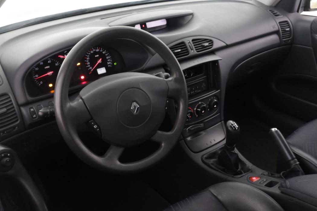 RENAULT Laguna 2004