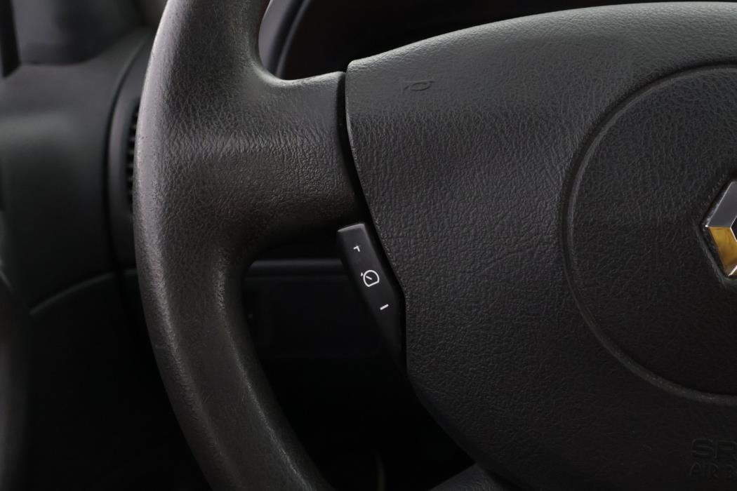 RENAULT Laguna 2004