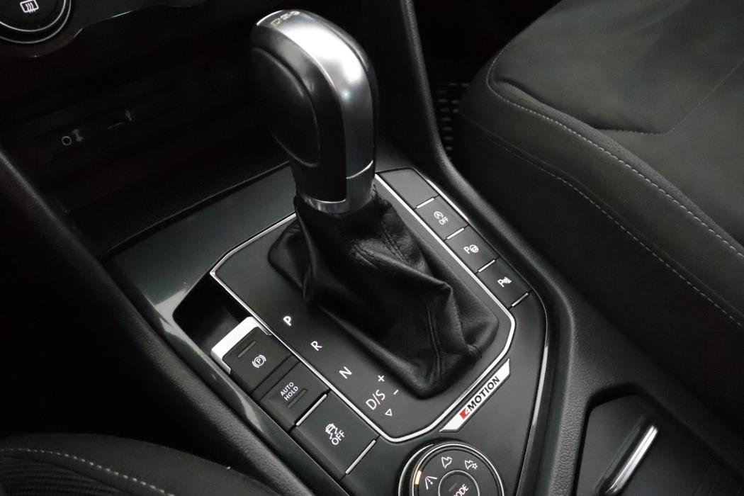 VOLKSWAGEN Tiguan 2017