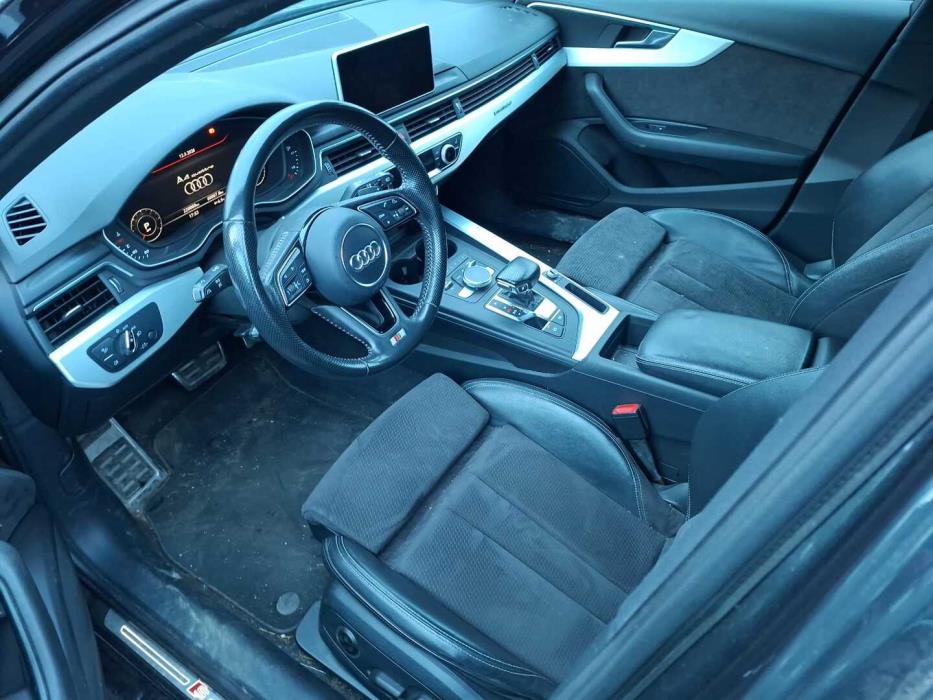 AUDI A4 2016