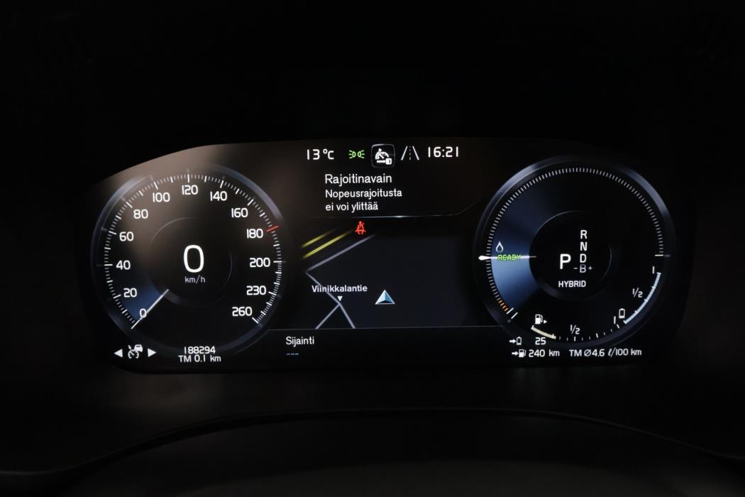 VOLVO XC60 2021