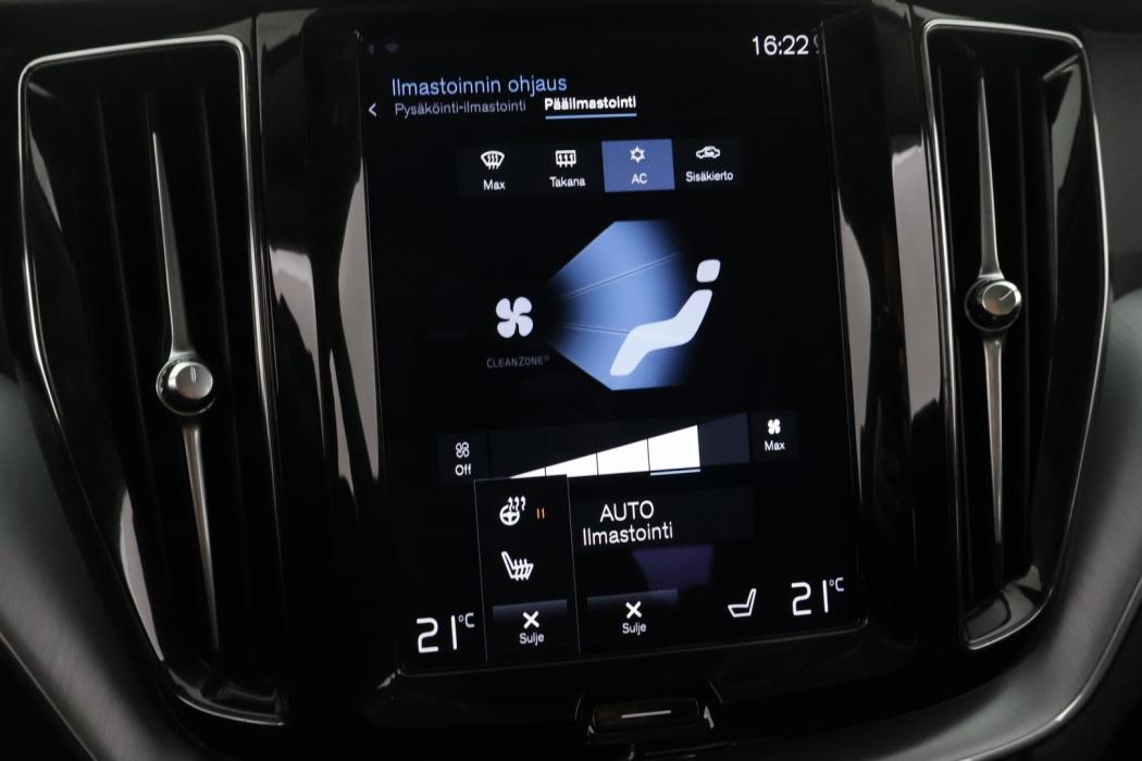 VOLVO XC60 2021