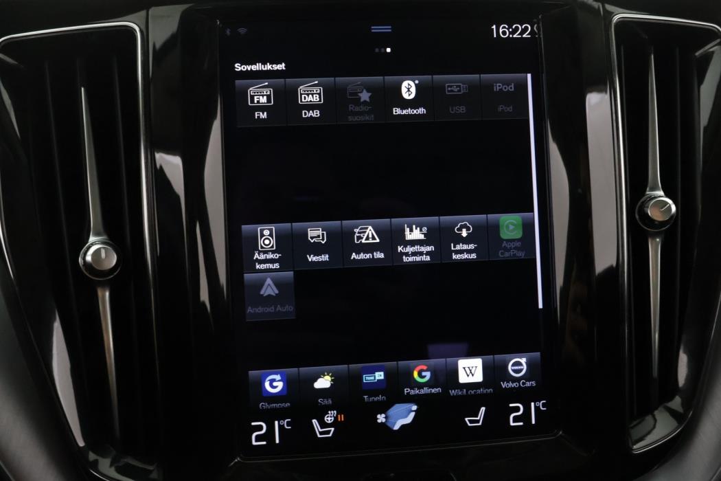 VOLVO XC60 2021
