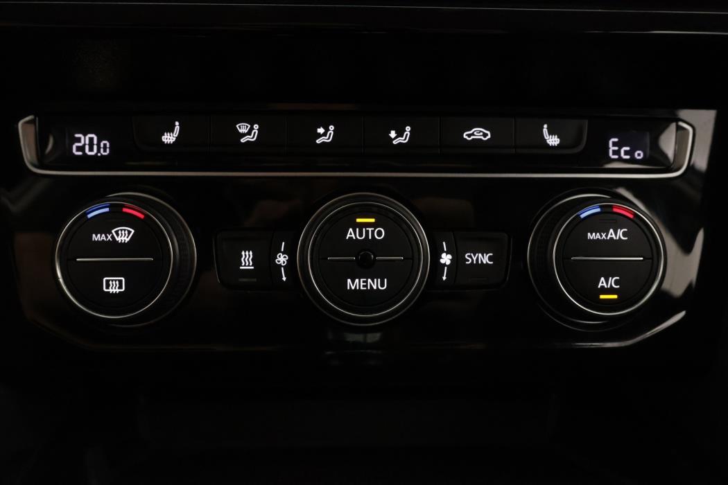 VOLKSWAGEN Passat 2020