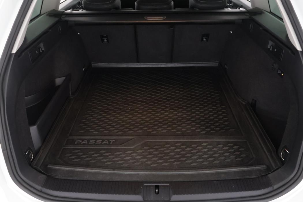 VOLKSWAGEN Passat 2020