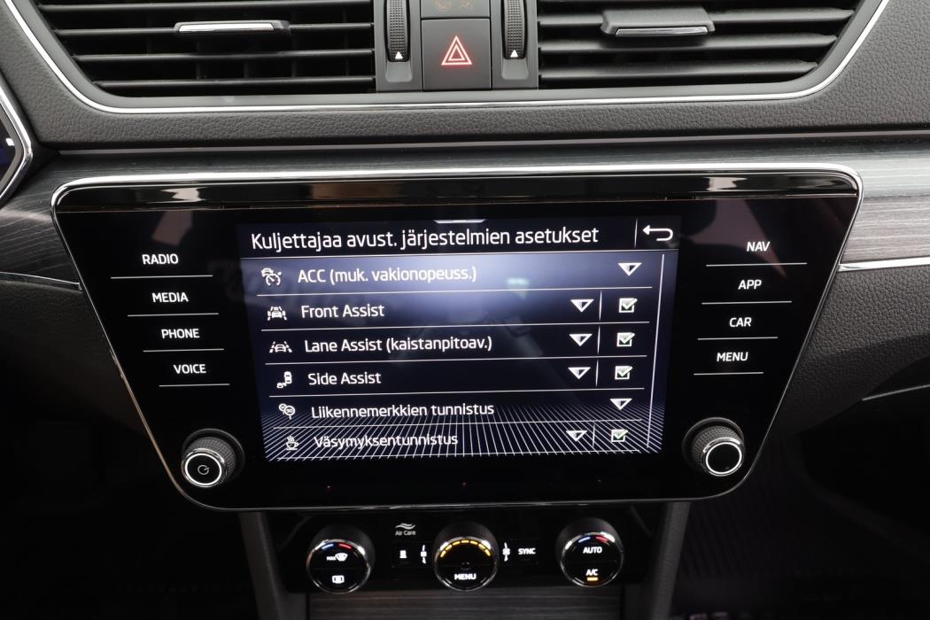 SKODA Superb 2022