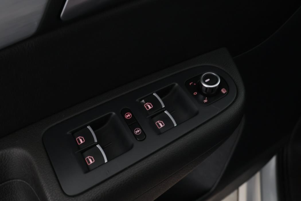 VOLKSWAGEN Sharan 2013