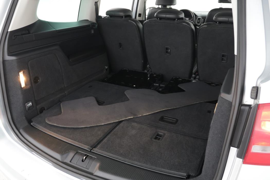 VOLKSWAGEN Sharan 2013