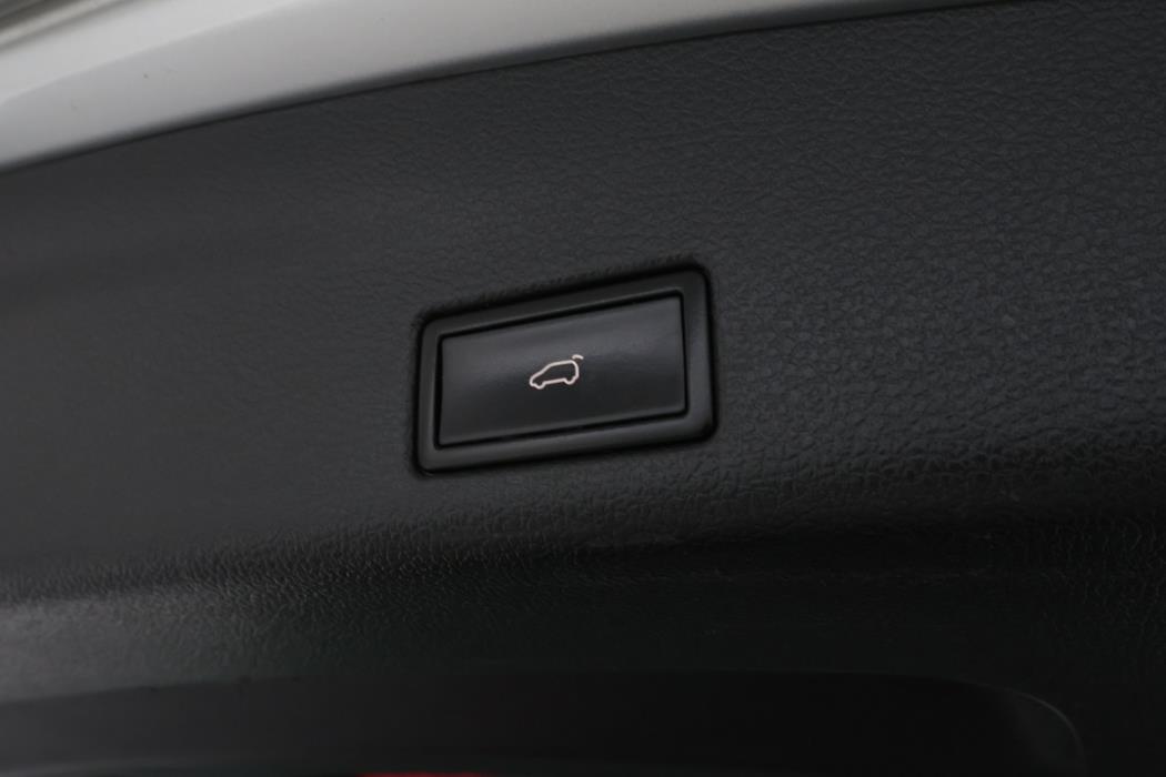 VOLKSWAGEN Sharan 2013