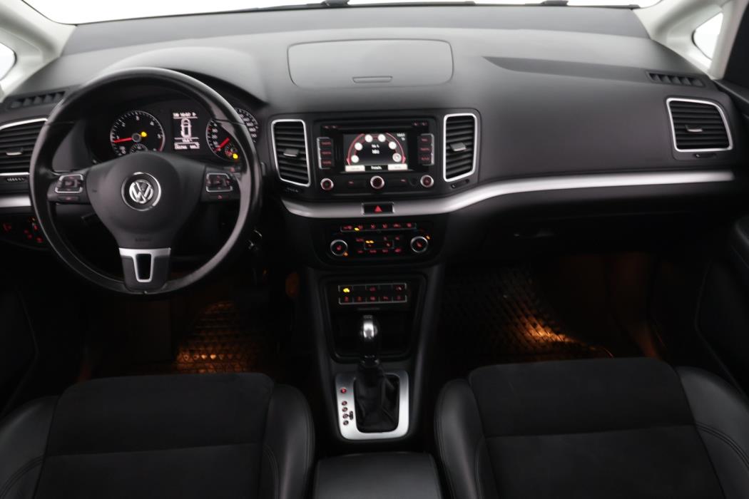 VOLKSWAGEN Sharan 2013
