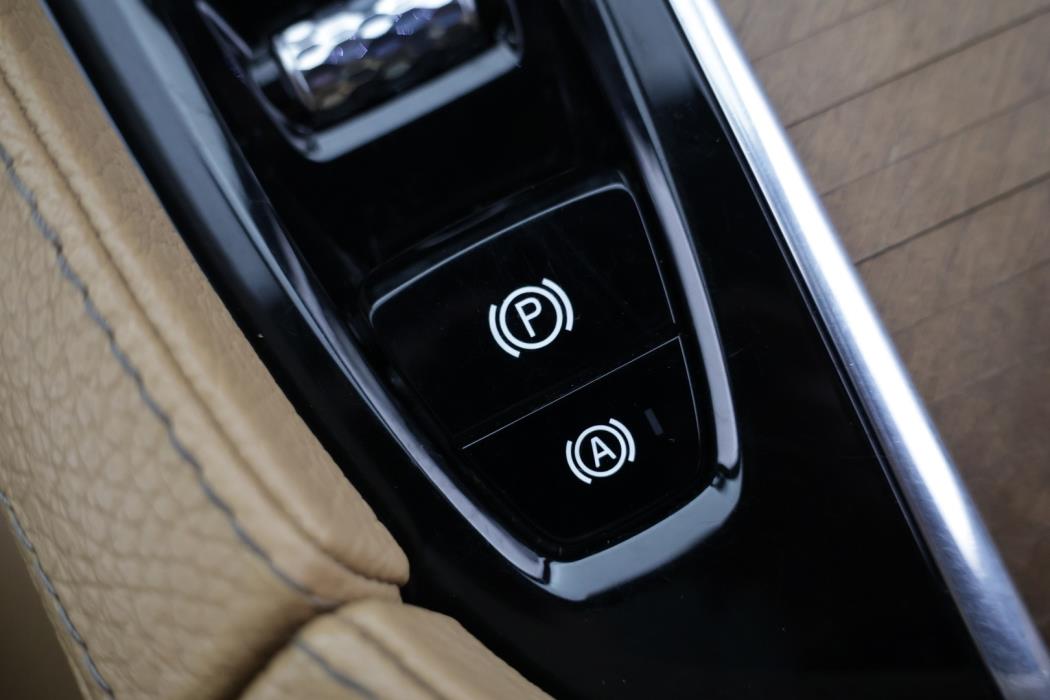 VOLVO XC90 2016