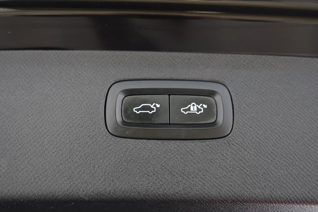 VOLVO XC90 2016